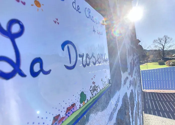 Holiday home 20 Min Lioran, Maison Familiale En Auvergne, Nature Et Confort,