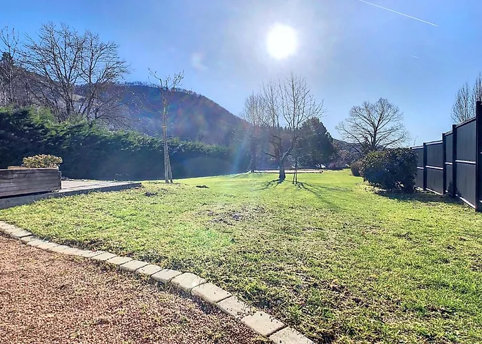 20 Min Lioran, Maison Familiale En Auvergne, Nature Et Confort, Holiday home Vic-sur-Cere